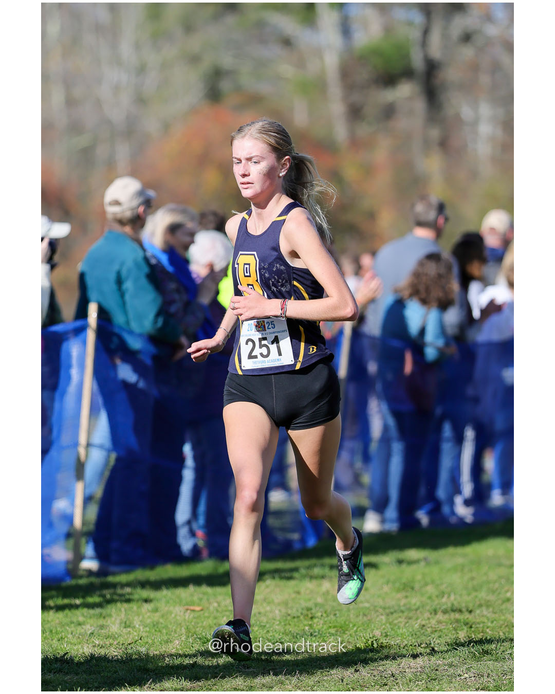 Maeve Kelly, Barrington High School, P209, 23:19.85 - New England Cross Country State Championship - Thetford Vt - November 8, 2025 File: ./dir-1-Girls-Championship/251108-2025-New England-Cross-Country-Championships-Thetford-VT-379-296A6491.jpg Maeve Kelly, Barrington High School, P209, 23:19.85 - New England Cross Country State Championship - Thetford Vt - November 8, 2025 – 2025…